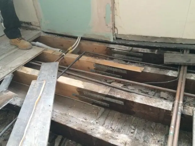 Je! Unawezaje kuchukua nafasi ya joist ya nafasi ya kutambaa?