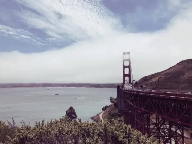 Har noen noen gang hoppet av Golden Gate Bridge og overlevd?