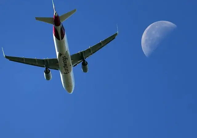 Hoe kan ik controleren of een passagier op een vlucht zit?