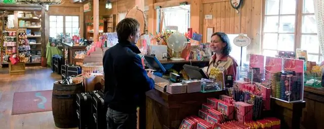 Quanti dipendenti lavorano a Disneyland Paris?