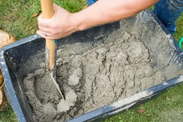 Kako ručno miješate i sipate beton?